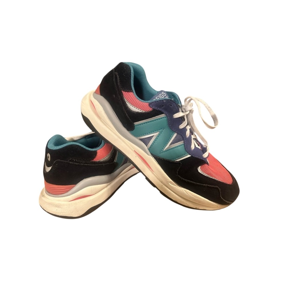 Figs‎ New Balance Teal, Navy & Pink Low-Top Sneakers 57/40